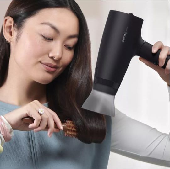 Brand New] Philips Hair Dryer 3000 (BHD308), Beauty & Personal Care, Hair  on Carousell