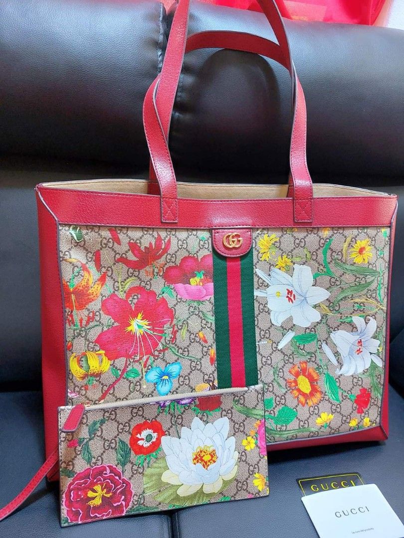 Preloved gucci floral bag (Category: Luxury Bags & Wallets) located in Cebu City. Submitted by day.98 (Listing ID 1200866111, Image 2). Description: from japan surplus genuine leather coded large size with dust bag.