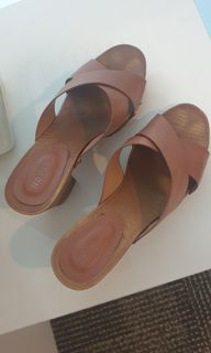 (Category: ) located in . Submitted by LoveMK (Listing ID 1200978872, Image 1). Description: .