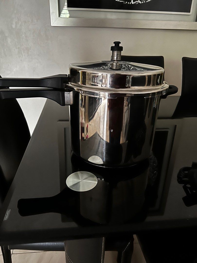 Pressure cooker brand premier, TV & Home Appliances, Kitchen Appliances