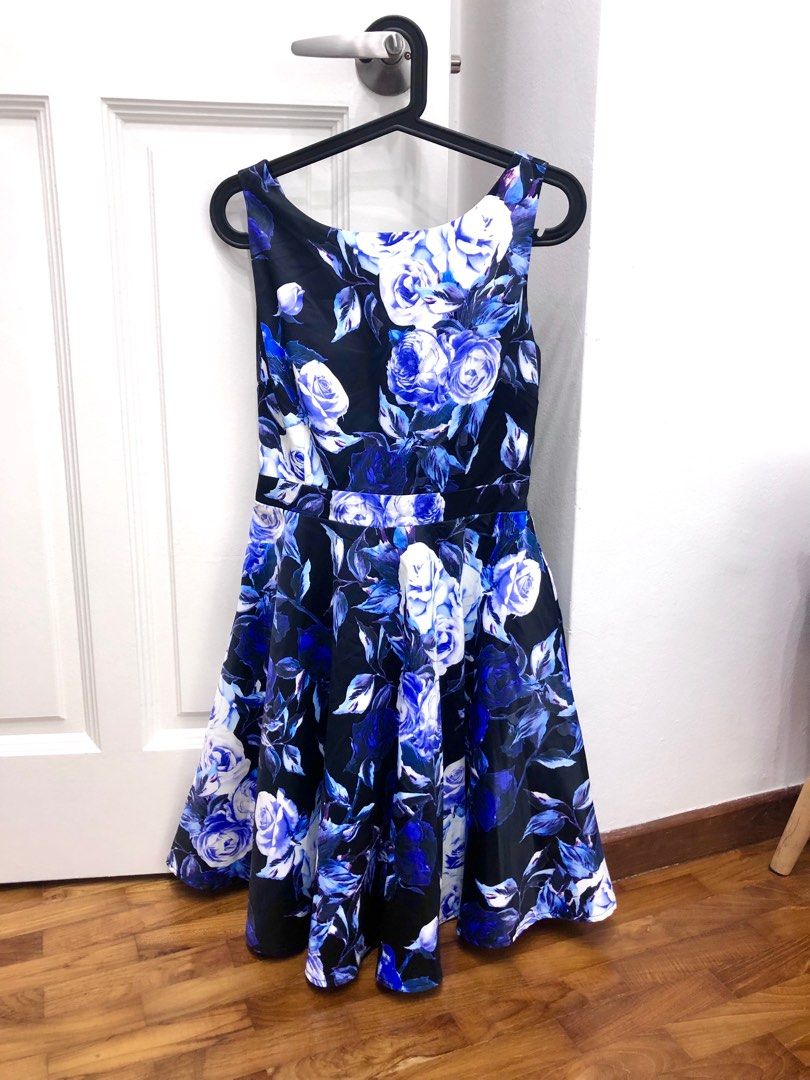 Quiz fit shop and flare dress
