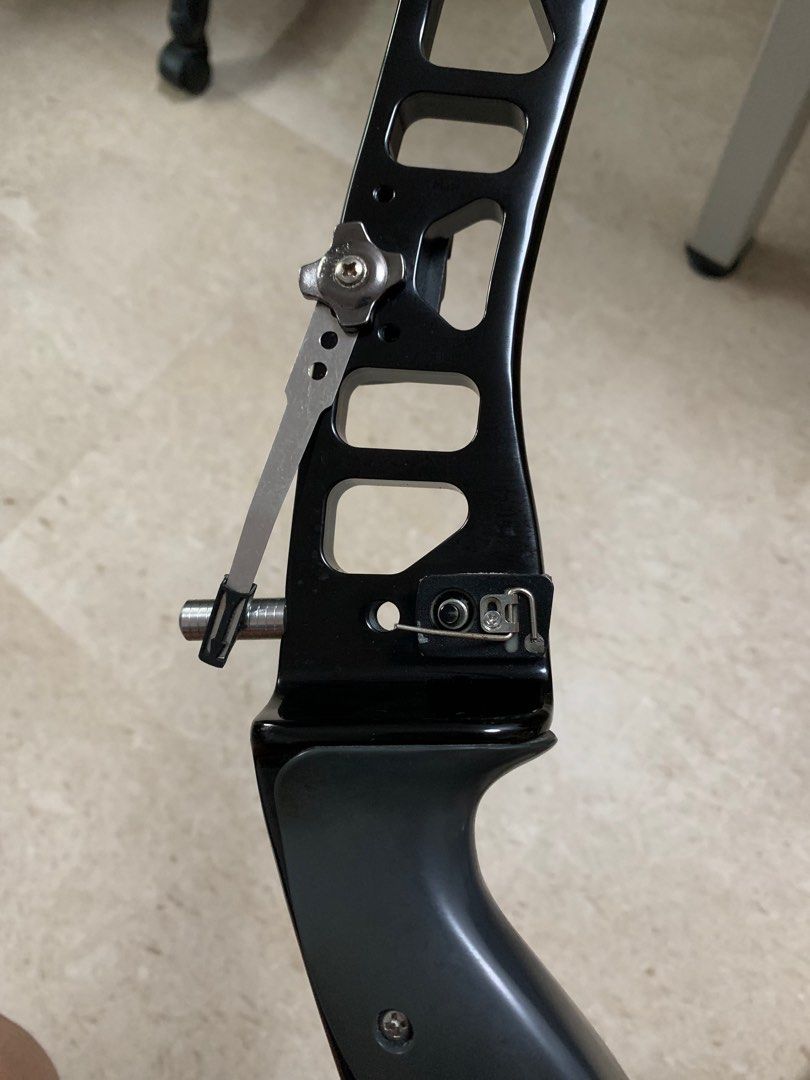 SF Recurve Bow Riser (Black), Sports Equipment, Other Sports