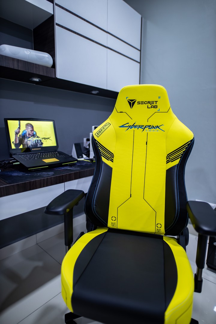 Cyberpunk titan chair sale