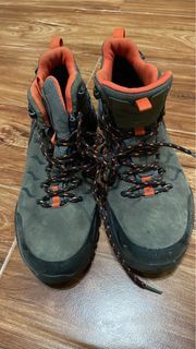 Sepatu hiking salewa murah