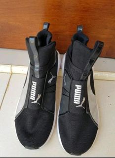 Sepatu puma