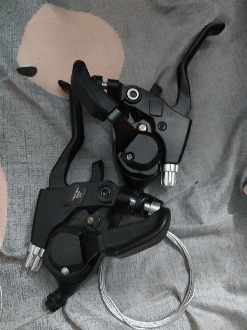 Shimano shifter, Sports Equipment, Bicycles & Parts, Parts