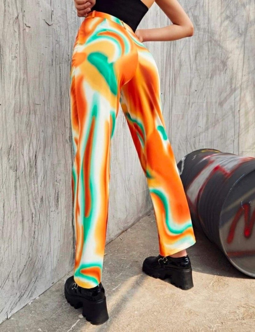 Urbanic High Waisted Flare Pants, Women's Fashion, Bottoms, Other Bottoms  on Carousell