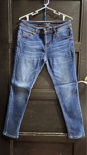 Skinny /stretch jeans