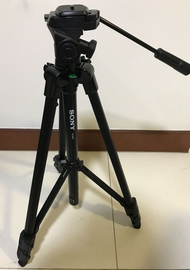 Sony Handycam VCTR640 Tripod, Photography, Photography Accessories, Tripods & Monopods on Carousell