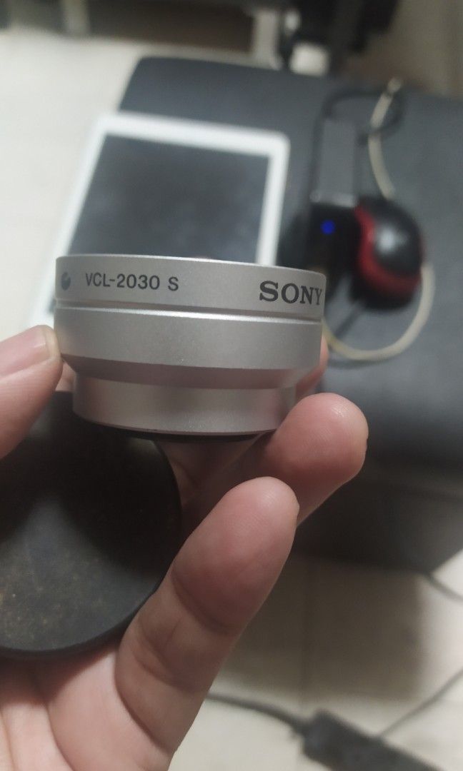 Sony vcl 2030s tele conversion lens (Category: Video Cameras) located in Quezon City. Submitted by kaije2008 (Listing ID 1200991794, Image 1). Description: sony vcl 2030s tele conversion lens for your aony camcorders no fungus or haze sm north area.