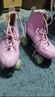 Squad Skates in Pink