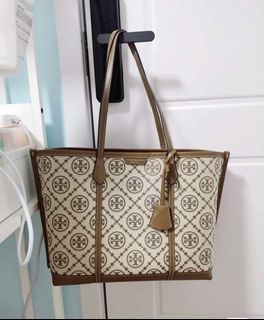 (Category: ) located in . Submitted by sl_boutique (Listing ID 1200995466, Image 1). Description: .