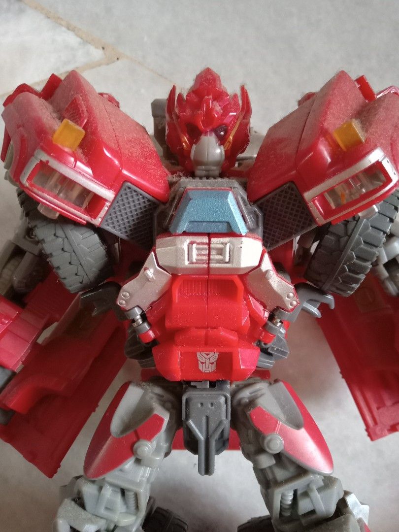 Transformer ironhide Hasbro Red version, Hobbies & Toys, Toys & Games