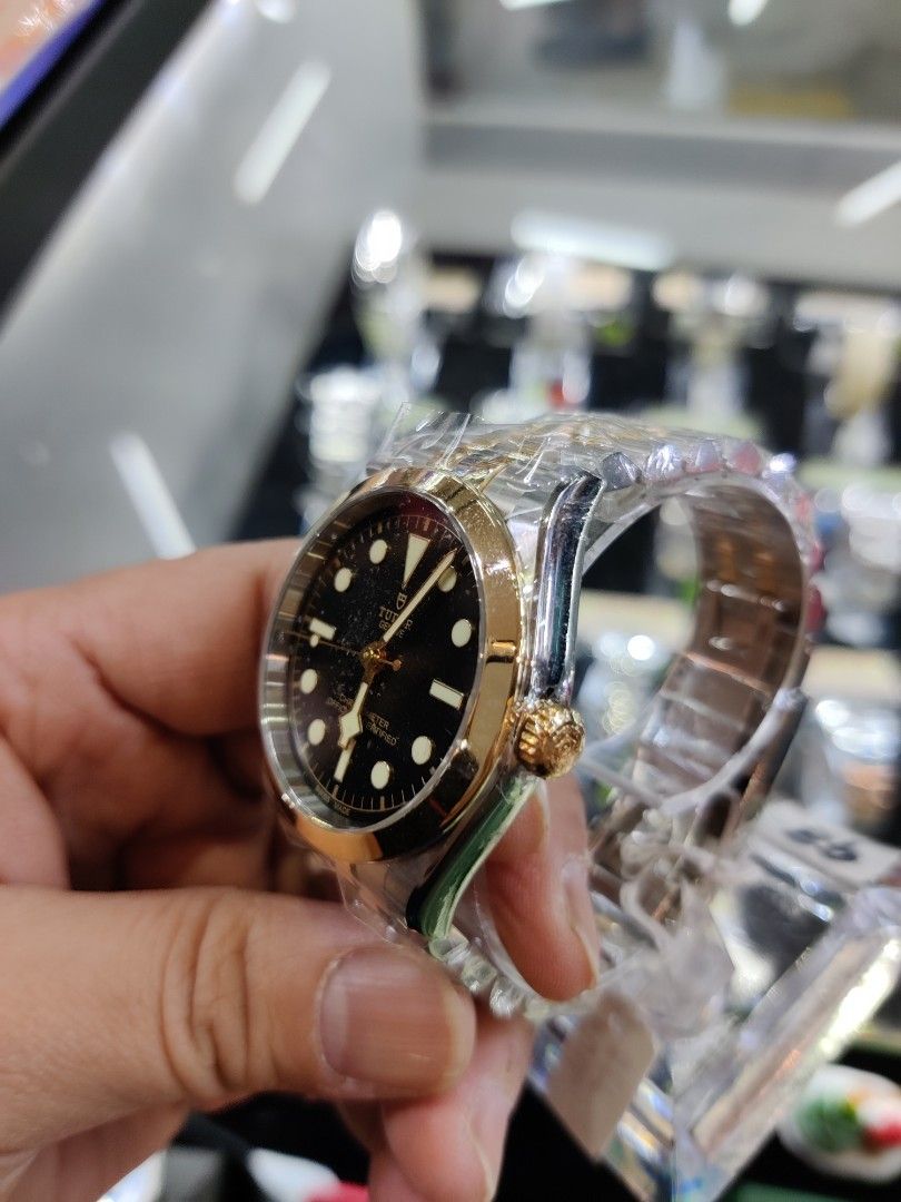 TUDOR M79643-0001 BLACK BAY 36 S&G, Luxury, Watches on Carousell