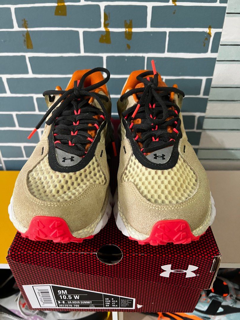1811 under armour new hot sale sneaker