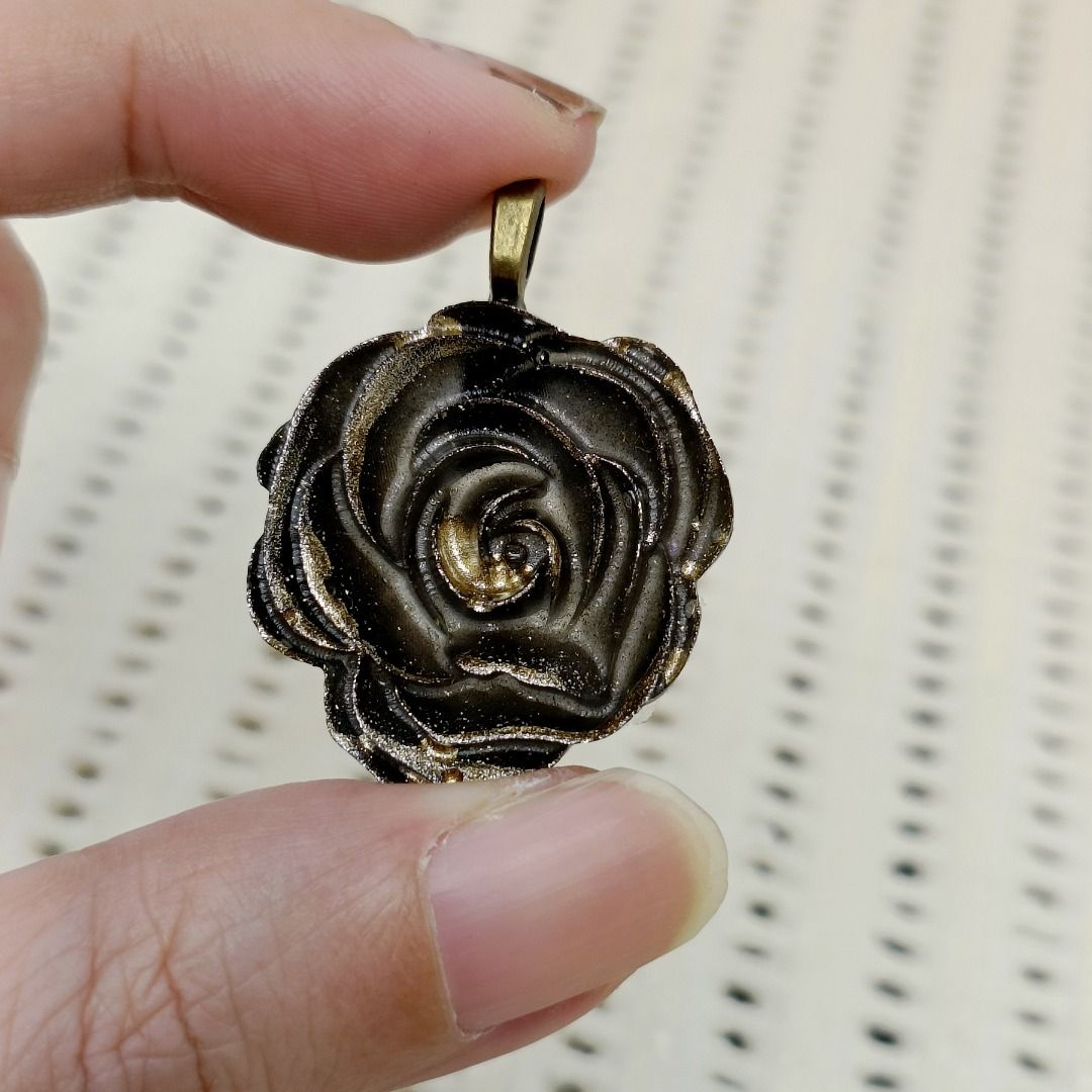 Unique Handmade Resin French Black Rose Anna Sui Gold Vintage