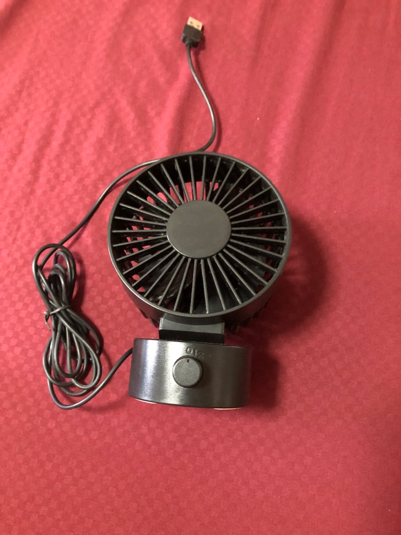 USB desk fan, Furniture & Home Living, Lighting & Fans, Fans on Carousell