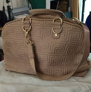 (Category: ) located in . Submitted by ninie78 (Listing ID 1091812694, Image 1). Description: .