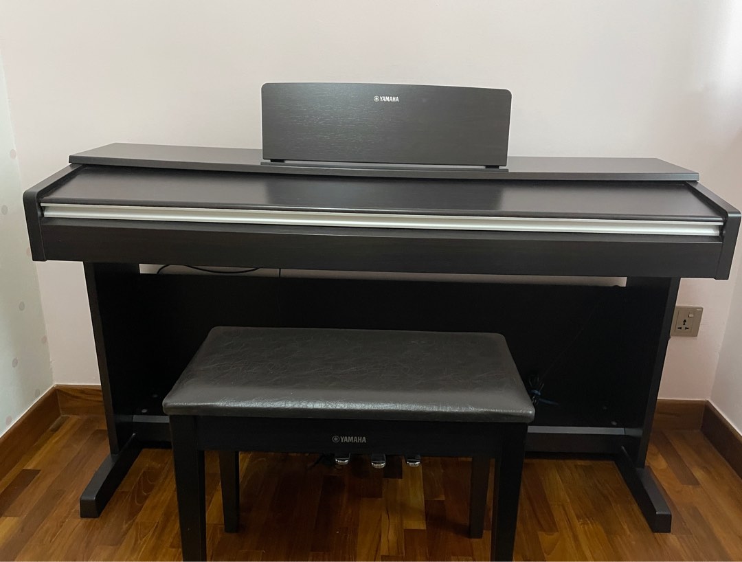 Yamaha digital piano YDP142, Hobbies & Toys, Music & Media, Musical