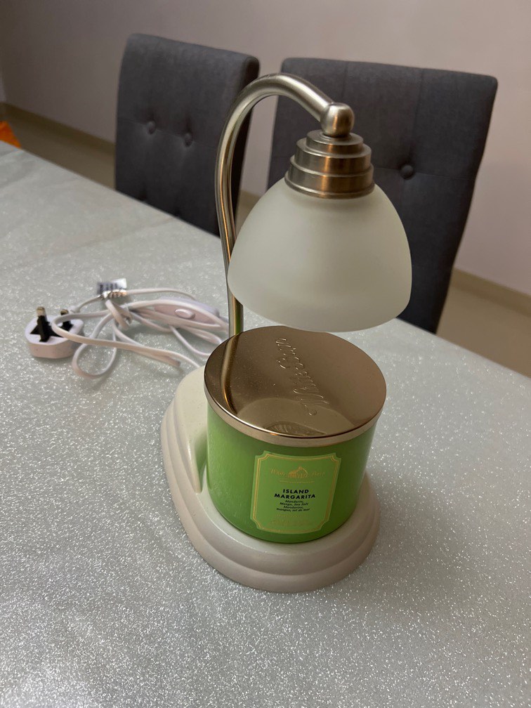Yankee electric diffuser, Furniture & Home Living, Home Fragrance on