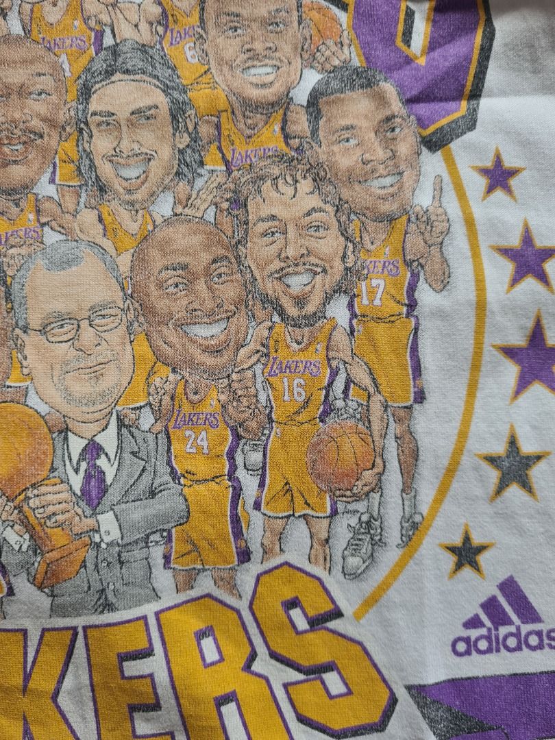 Vtg Lakers Adidas Caricature 2009 NBA Champions T Shirt White Kobe Bryant  Size M