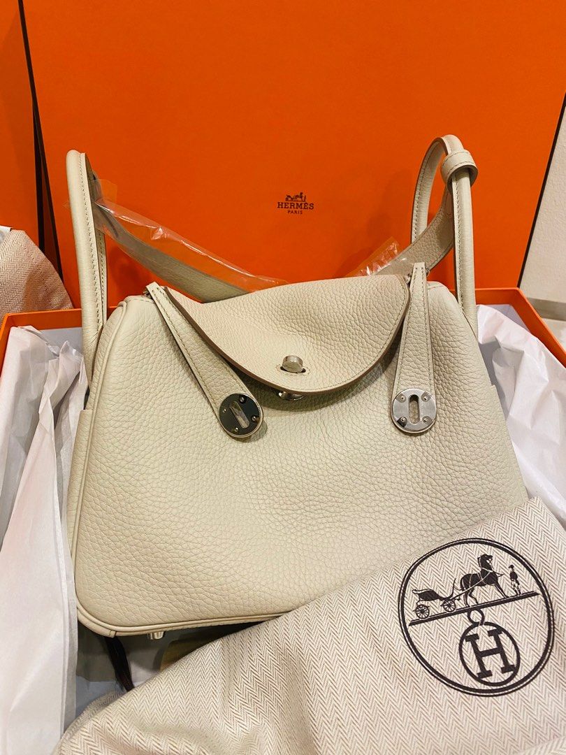 HERMES Taurillon Clemence Lindy 26 Beton 1298410