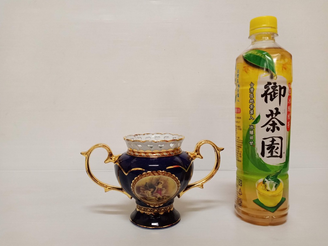 正式的 花器 #手工陶件#日本 究屋Jiū 日本製陶瓶近代物適合當桌上小