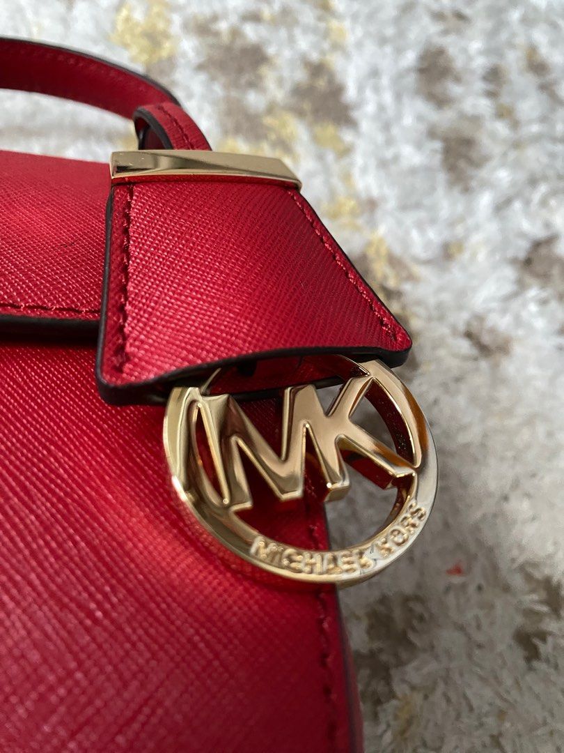 Michael kors Ava xs, Luxury, Bags & Wallets on Carousell