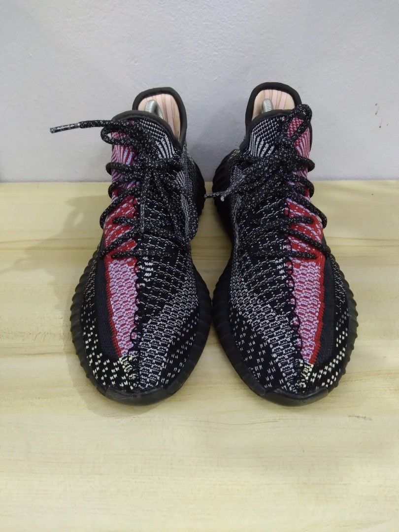 Adidas yeezy outlet boost merah
