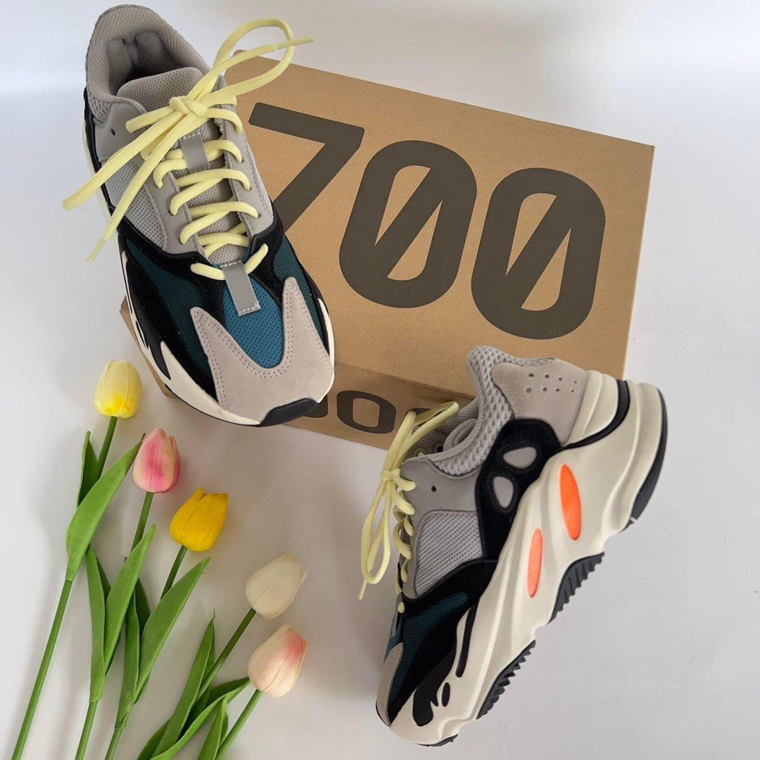 Waverunner 7 on feet store