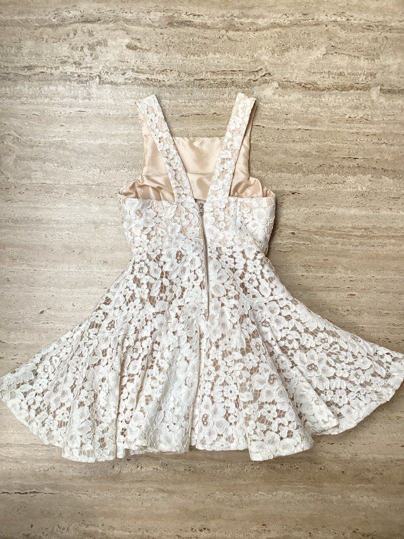 Alex Perry Kea Lace Dress, Women's Fashion, Dresses & Sets, Dresses on Carousell Alex Perry Kea Lace Dress, Women's Fashion, Dresses & Sets, Dresses on Carousell