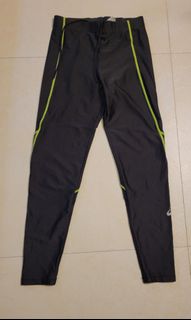 （分類：）位於 。 由 T88048 提交（商品編號 1201142989，圖片 1）。簡介： 。