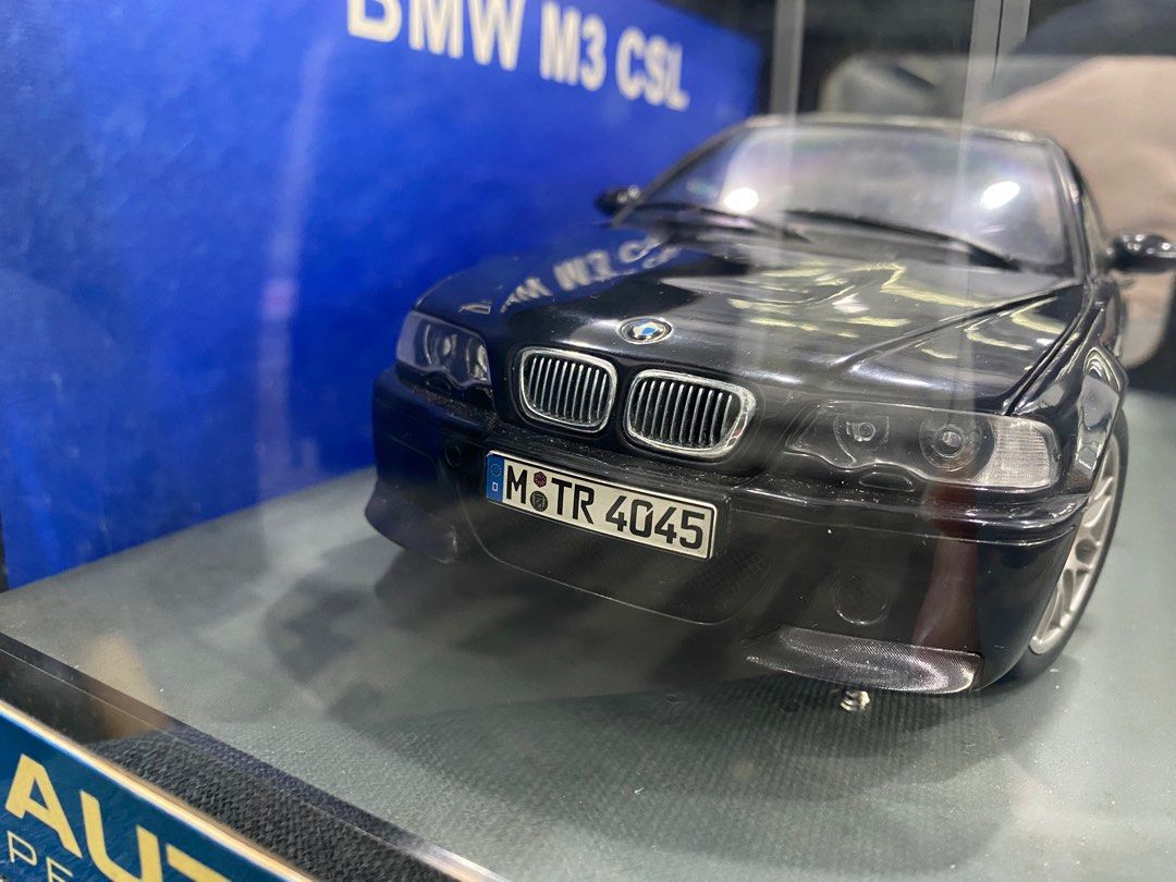 Autoart BMW M3 CSL e46 2003 - Black Sapphire metallic (1:18 scale