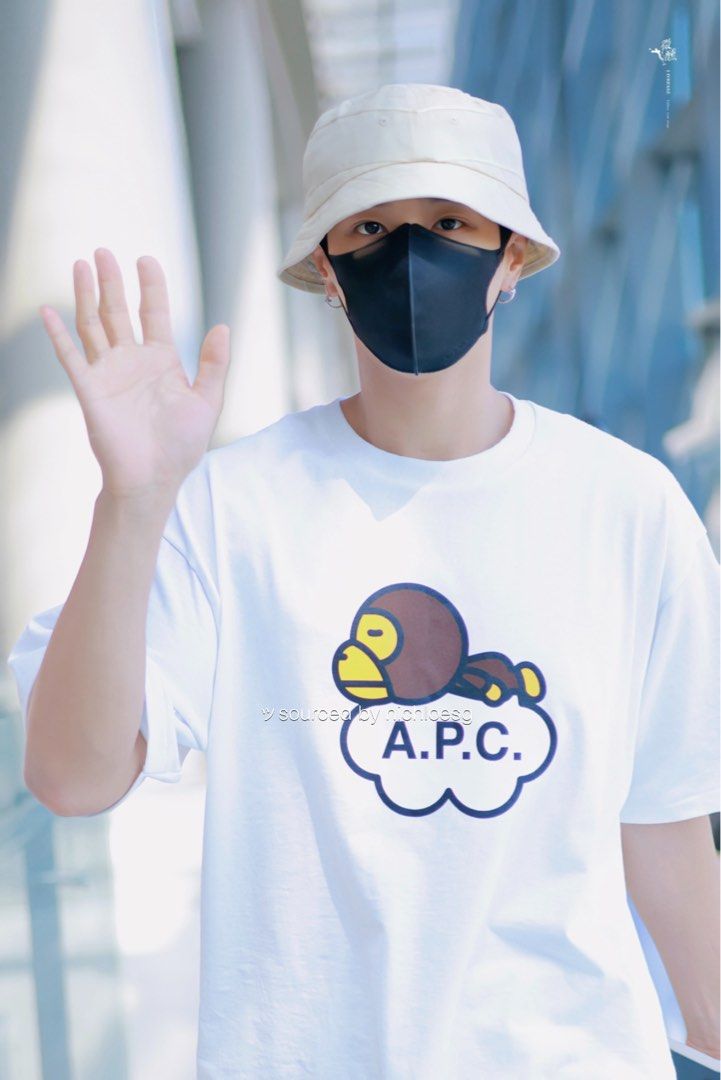 在庫限りセール APC X APE CREWNECK Milo Cloudスウェットシャツ BAPE