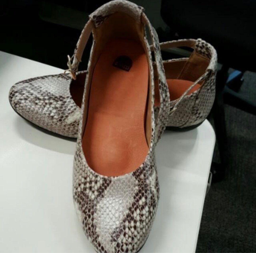 Bared flats clearance