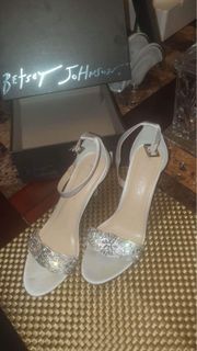 Betsy Johnson size 10 heels