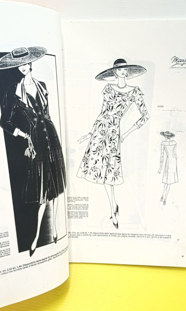 Buku model baju, Buku & Alat Tulis, Majalah & Lainnya di Carousell