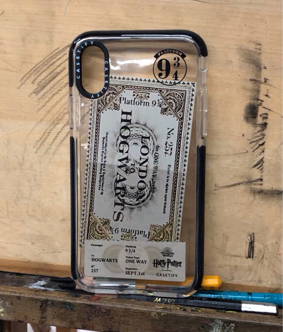Casetify Harry Potter case, 手提電話, 電話及其他裝置配件, 手機套及手機殻 Carousell