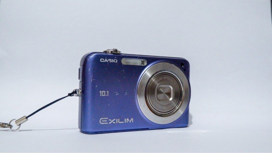casio exilim EX-Z1080 digital camera digicam, Photography, Cameras on  Carousell