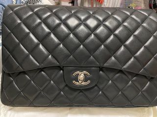 Chanel Maxi 19 - 24 For Sale on 1stDibs