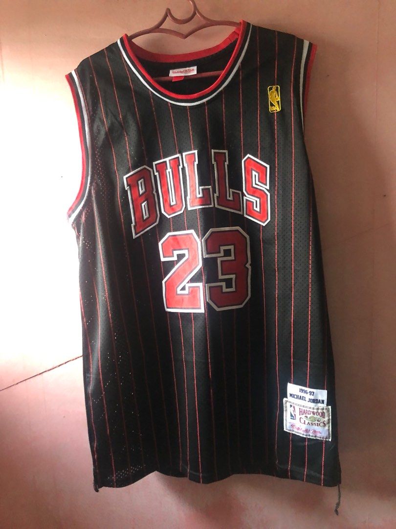 bulls jersey 23