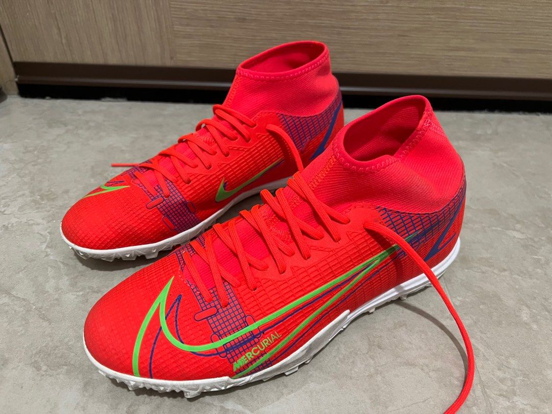 childrens soccer boots