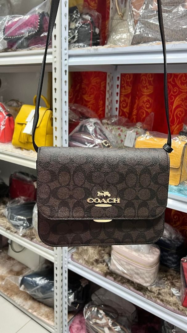coach brynn signature brown (Category: Luxury Bags & Wallets) located in Pasig City. Submitted by triplealuxury (Listing ID 1201055352, Image 3). Description: CCBrynn Bag color:signature brown bag php.7800 Dimension by inches: L-10 W-4 H-8.5 inclusions: Localdustbag Silica Care card Gift receipt 🚚free shipping nationwide ✅Just PM /Message us for more details and availability 💰Mode of Payment: 📌Please read the Pin mark and our policy visit us f