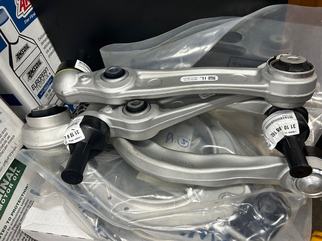 Control Arm (Category: Suspension & Handling) located in Singapore. Submitted by uautocare0309 (Listing ID 1007106977, Image 1). Description: .