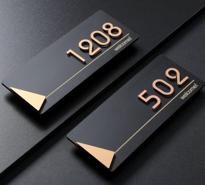 Door plate number top