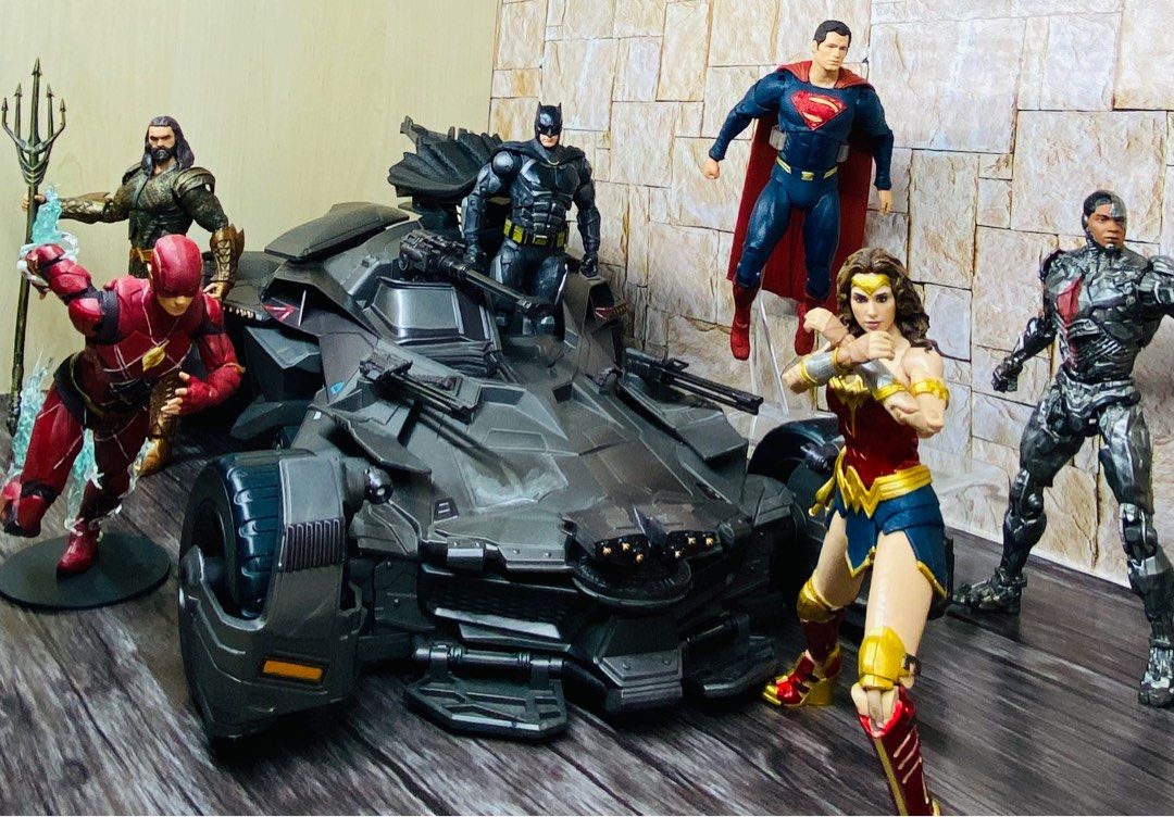 Justice league batmobile mattel 2025