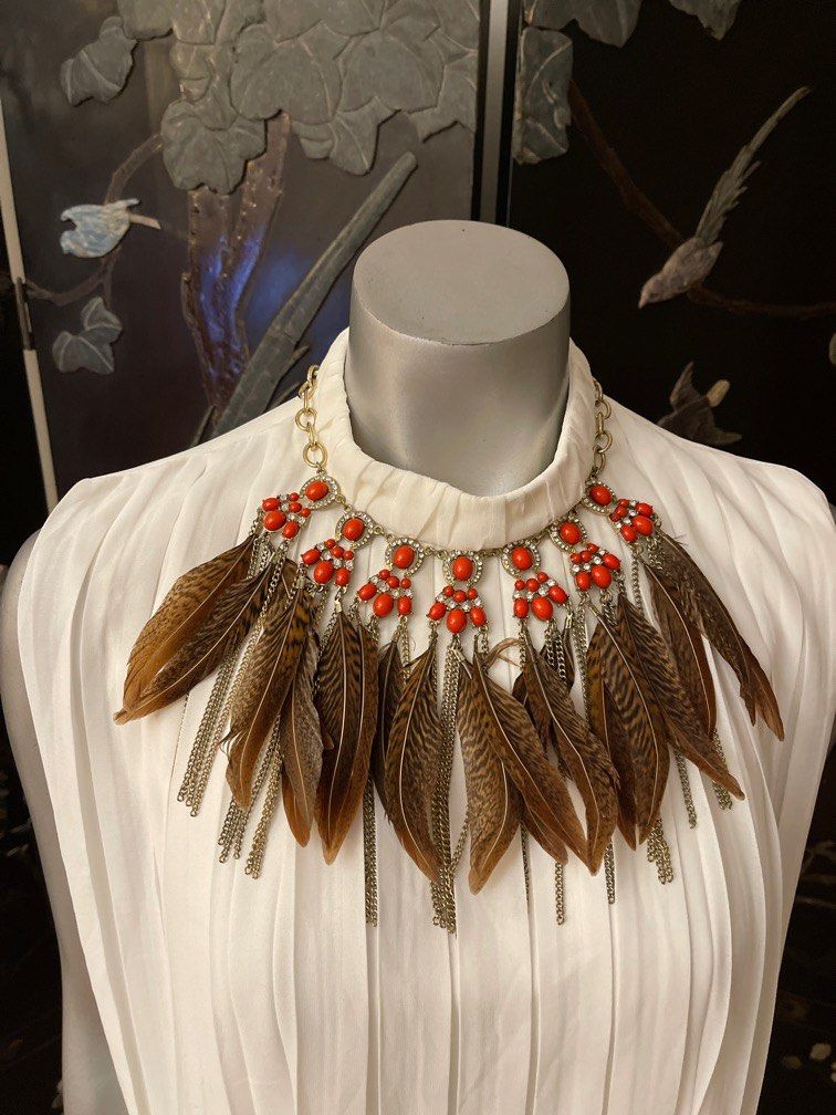 Feather discount statement necklace