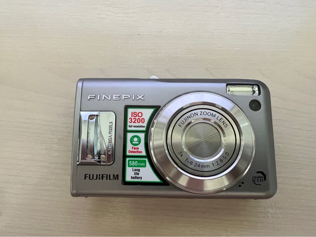 Finepix Fujifilm F31fd, Photography, Cameras on Carousell
