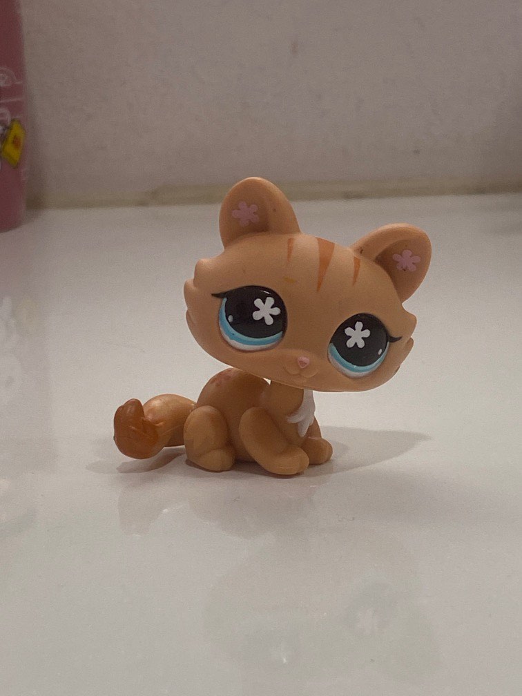FLASH SALE lps littlest pet shop crouching cat Hobbies Toys