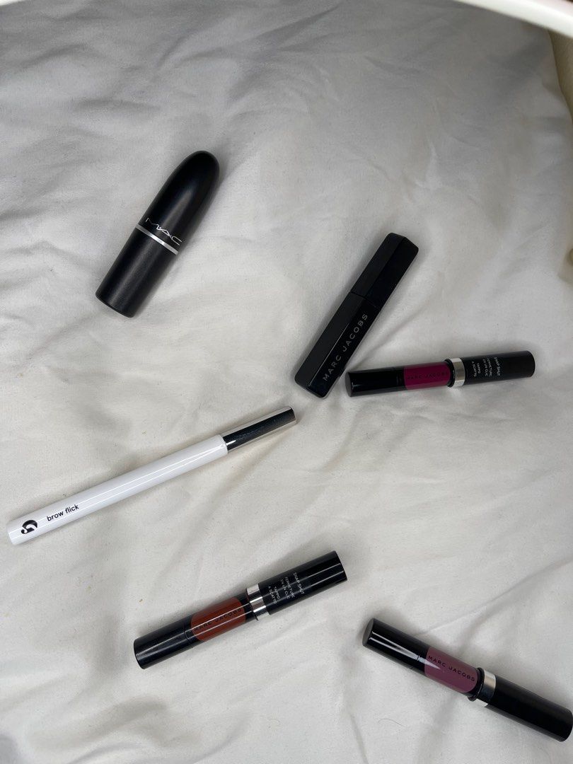For sale! Only swatched once! (Category: Makeup) located in Quezon City. Submitted by katyaolivan (Listing ID 1201169999, Image 2). Description: Mac chili matte -700 Everything 500 each! .